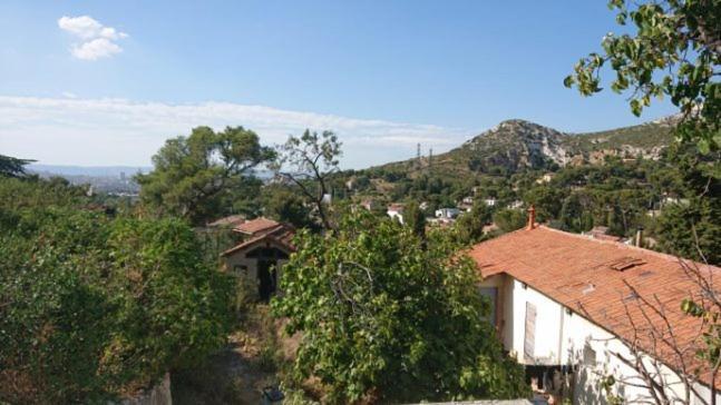 Petit Studio Parmi Les Pins Et Les Cypres Marsella Exterior foto
